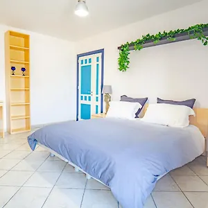 Castle Living Apartament