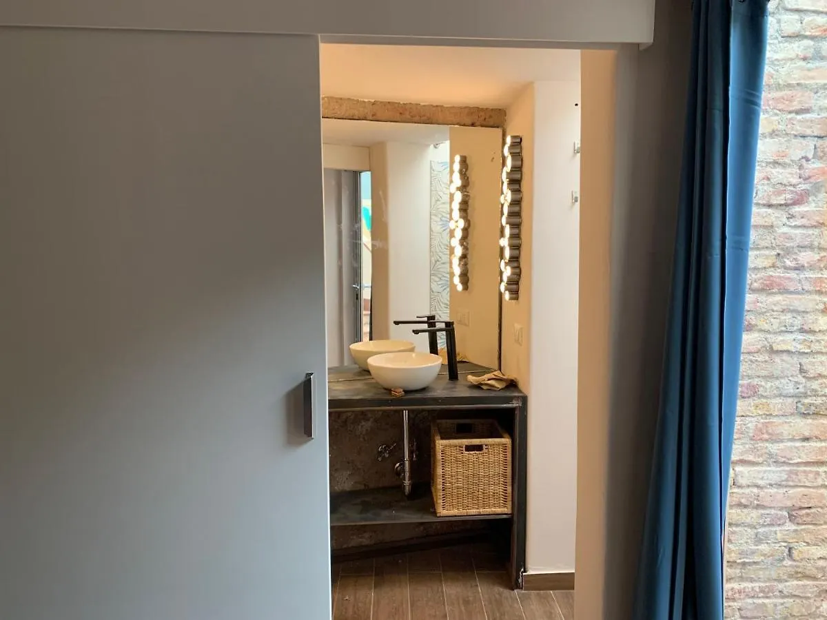 Home Rising Sun - Rooms With Private Bathrooms Katania