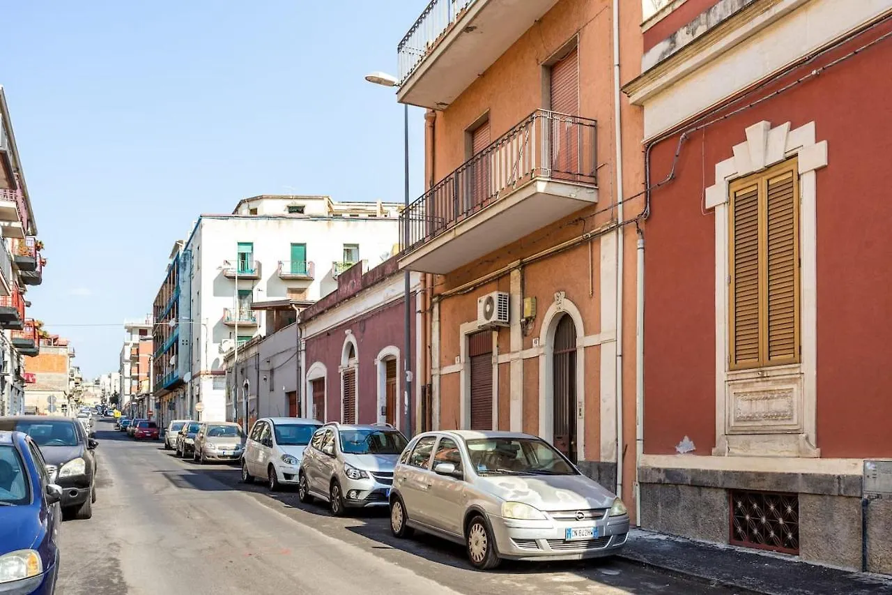 Home Rising Sun - Rooms With Private Bathrooms Catania 0*,