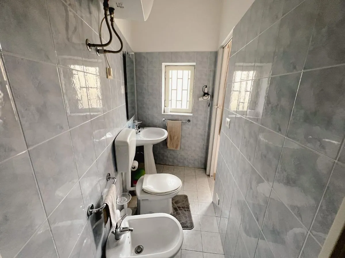 Home Rising Sun - Rooms With Private Bathrooms Catania Homestay