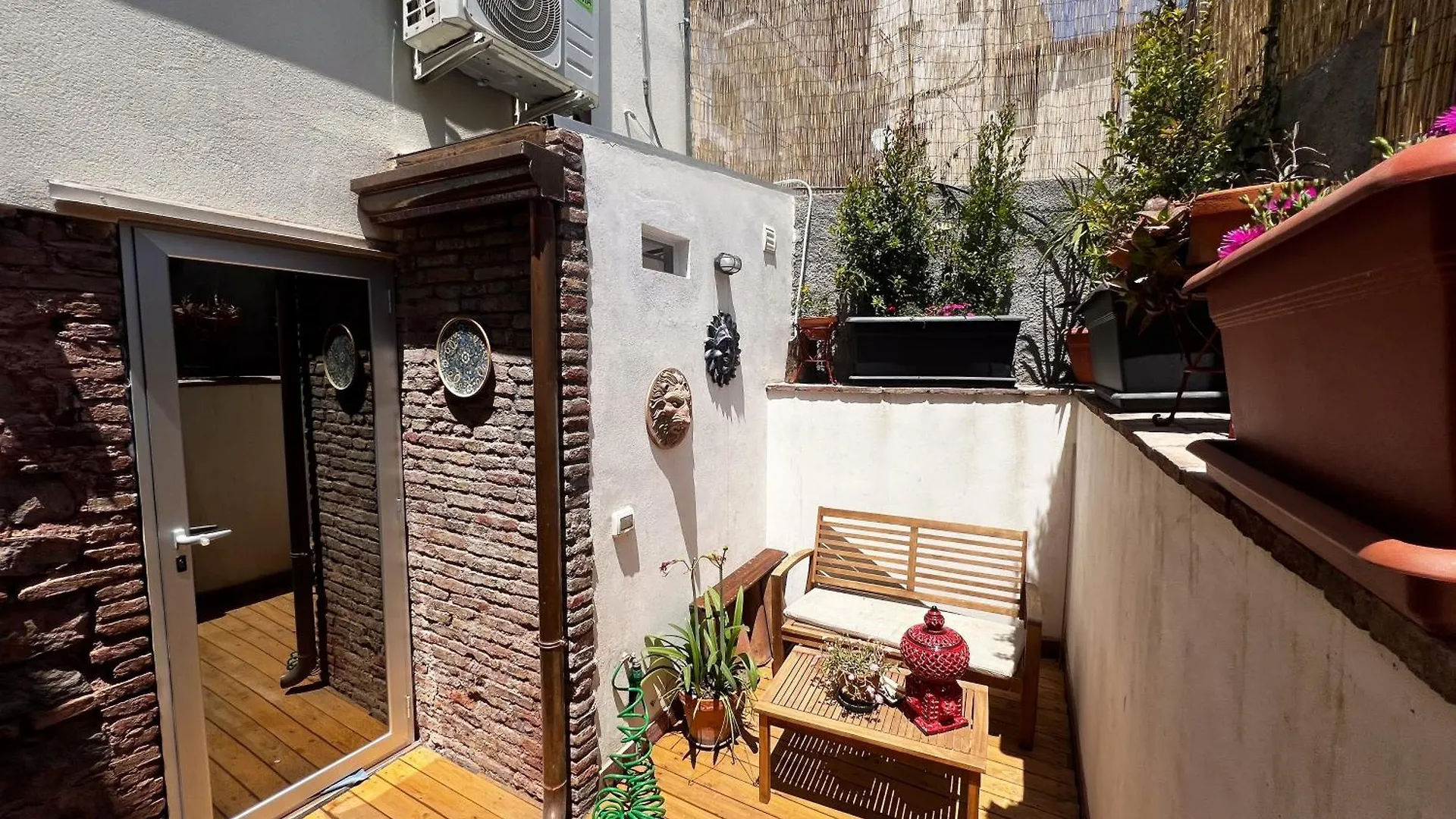 Kwatera prywatna Home Rising Sun - Rooms With Private Bathrooms Katania